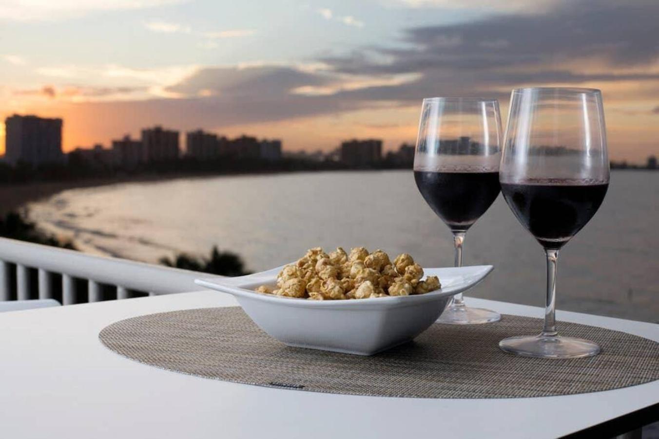 Pr Rentals Beach Front Penthouse A 604 산후안 외부 사진